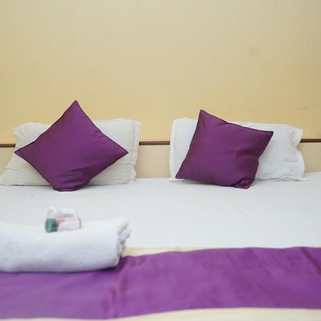 Hotel Nirmal Palace Kānpur Exterior photo